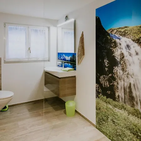 Apartment Aloa Appartement-fewo- Bad- Wc- 2 Schlafraeume 3-5-zimmerwohnung By Interhome